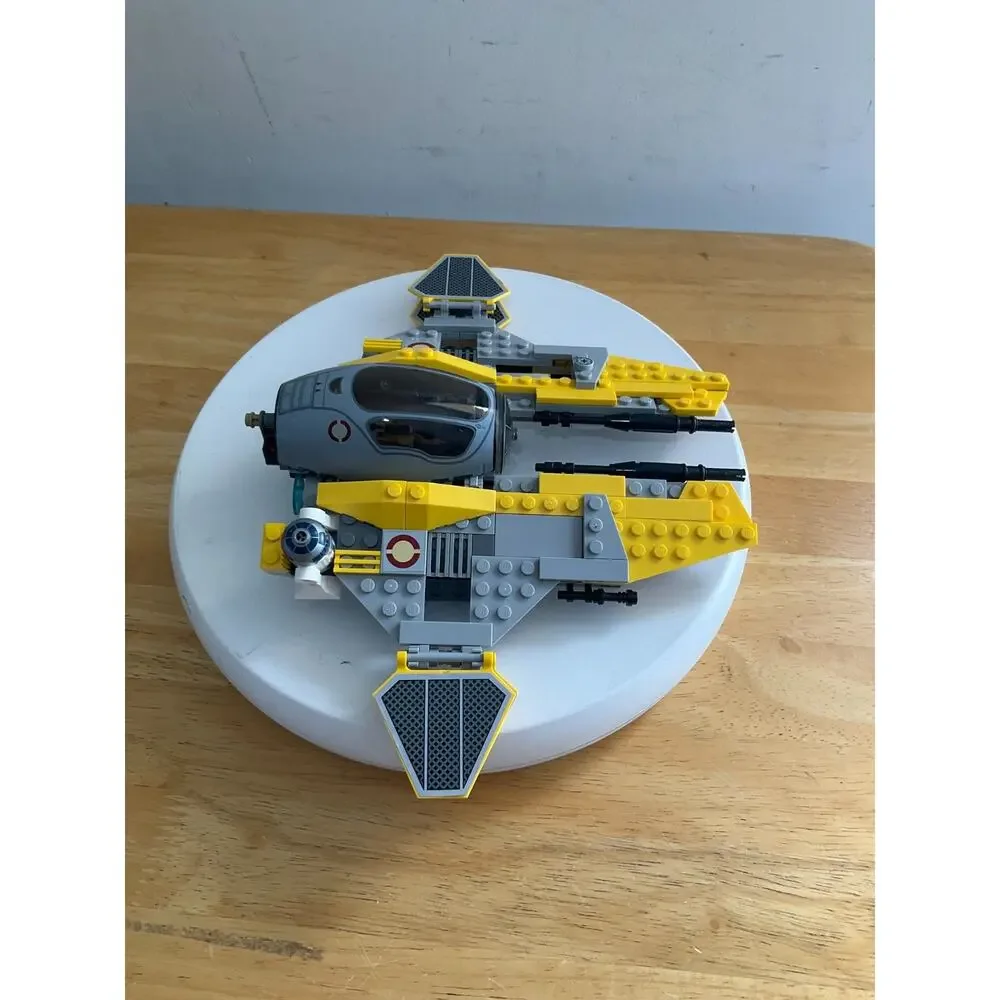 LEGO Star Wars: Anakin's Jedi Interceptor (75281) | Pre-Built